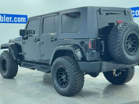 Used 2008 Jeep Wrangler Unlimited Sahara w/ Dual Top Group image 3