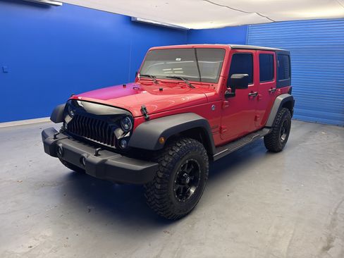 Used 2017 Jeep Wrangler Unlimited Sport w/ Quick Order Package 24S AWD/4WD image 4
