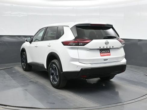 Used 2026 Nissan Rogue SV FWD image 10