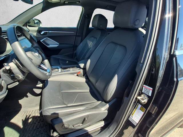 Used 2023 Audi Q3 2.0T Premium Plus w/ Premium Plus Package AWD/4WD image 11