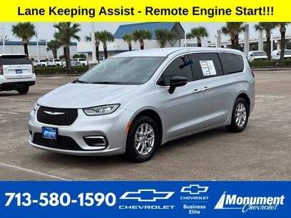 Used 2024 Chrysler Pacifica Touring-L