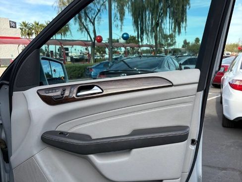 Used 2012 Mercedes-Benz ML 350 ML 350 BlueTEC AWD 4MATIC 4dr image 31