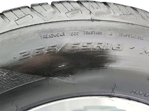 Used 2017 GMC Yukon XL SLT image 44