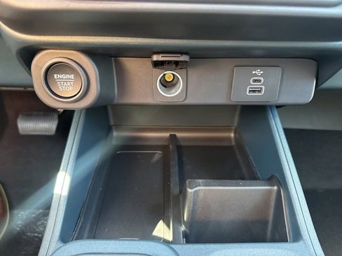 New 2025 Ford Maverick XLT w/ XLT Luxury Package image 36