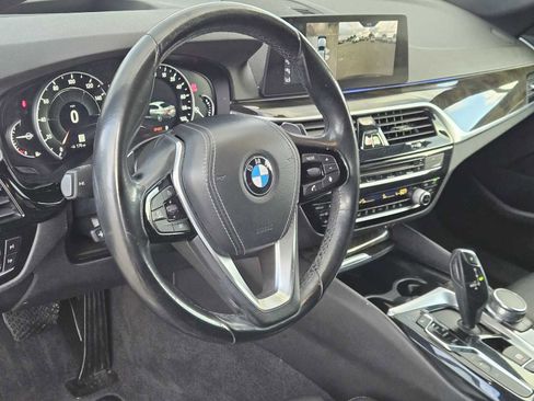 Used 2018 BMW 530e RWD image 2