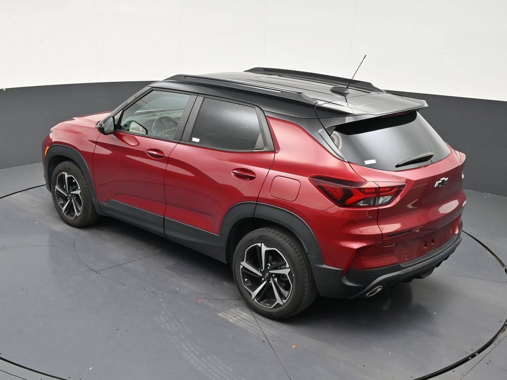 Used 2021 Chevrolet TrailBlazer RS w/ Technology Package FWD image 14