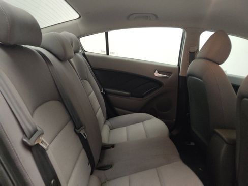 Used 2018 Kia Forte LX image 19