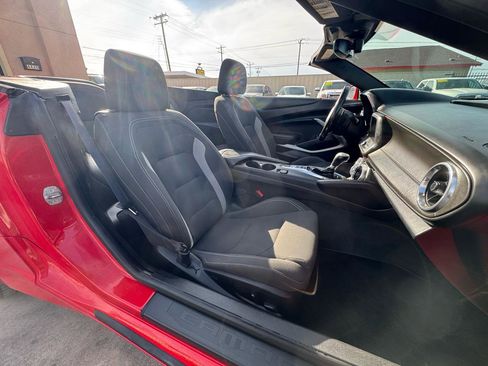 Used 2020 Chevrolet Camaro LT image 45