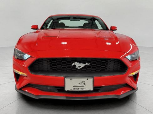 Used 2018 Ford Mustang Coupe RWD image 14