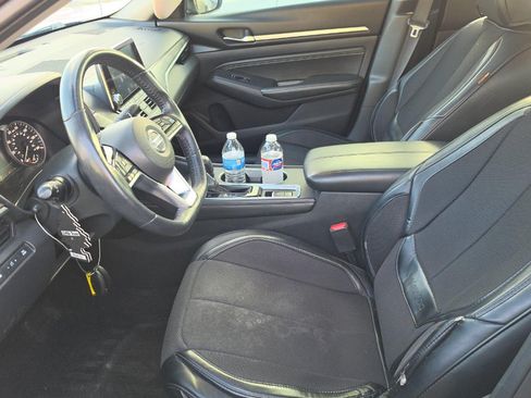 Used 2019 Nissan Altima 2.5 SL FWD image 12