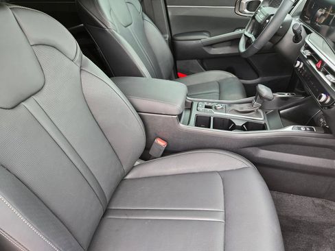 New 2026 Kia Sorento S FWD image 10