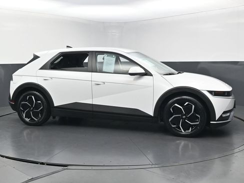 Used 2023 Hyundai Ioniq 5 SE AWD/4WD image 6