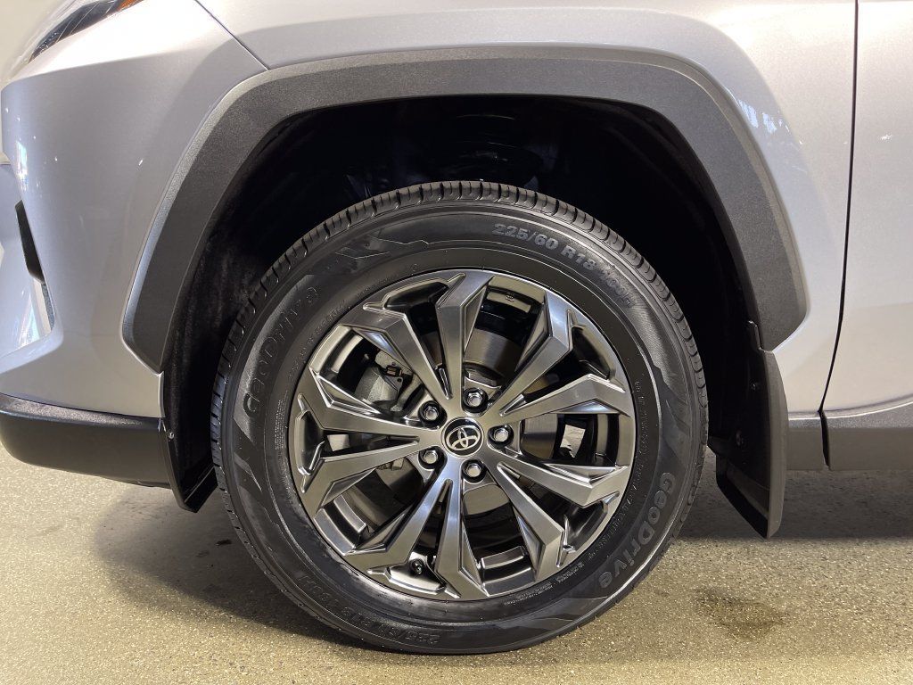 Certified 2023 Toyota RAV4 XLE Premium AWD/4WD image 11
