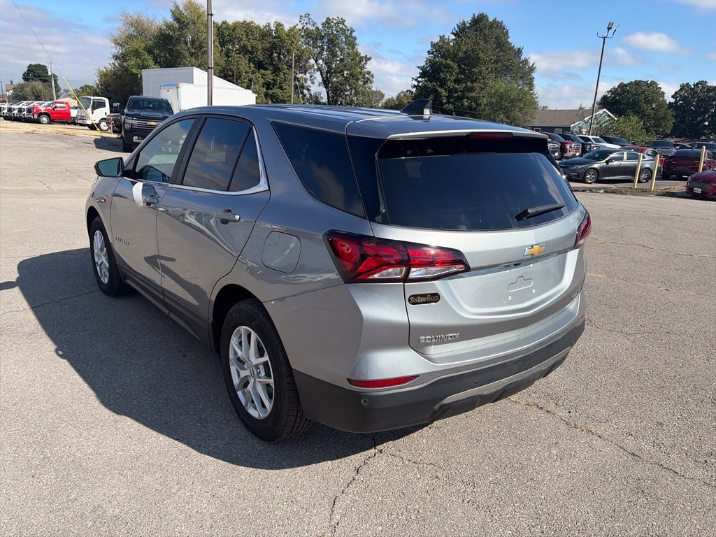 Used 2023 Chevrolet Equinox LT AWD/4WD image 4