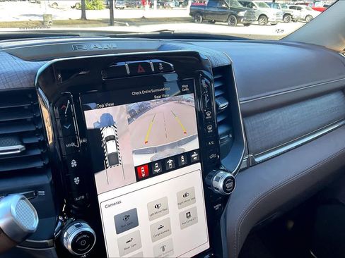 Used 2022 RAM 2500 Limited image 25