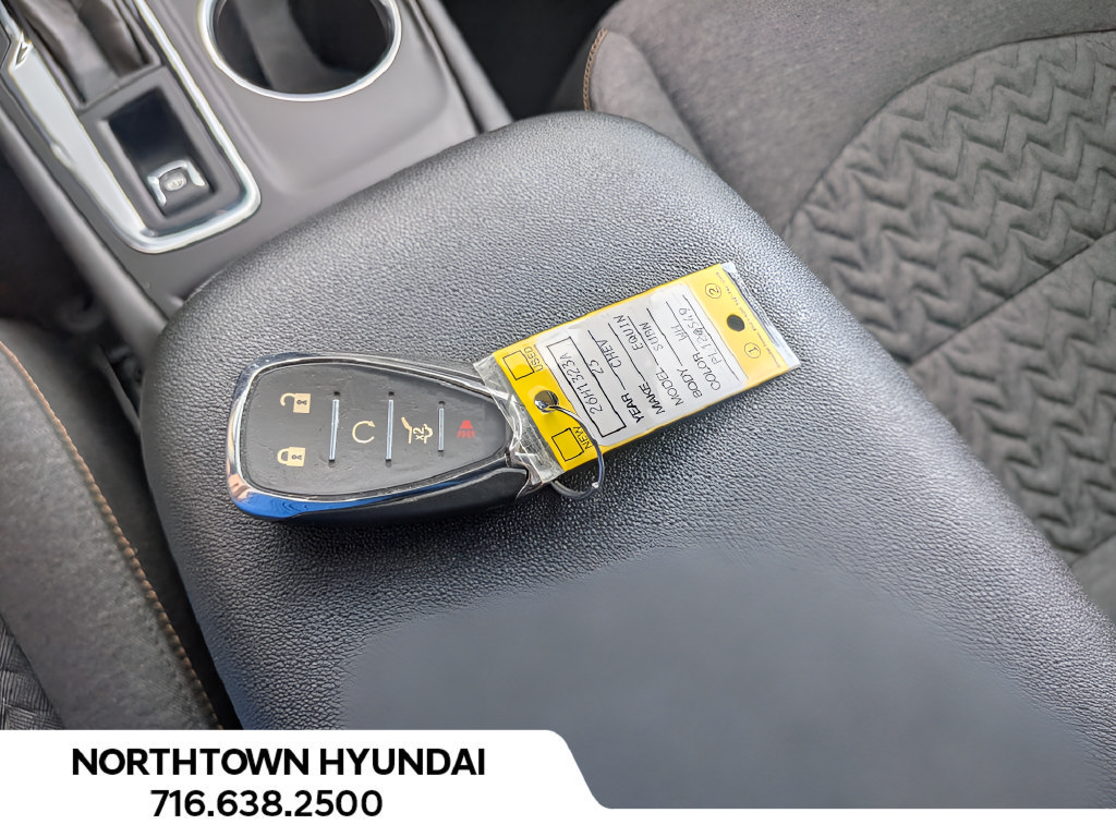 Used 2023 Chevrolet Equinox LT FWD image 16