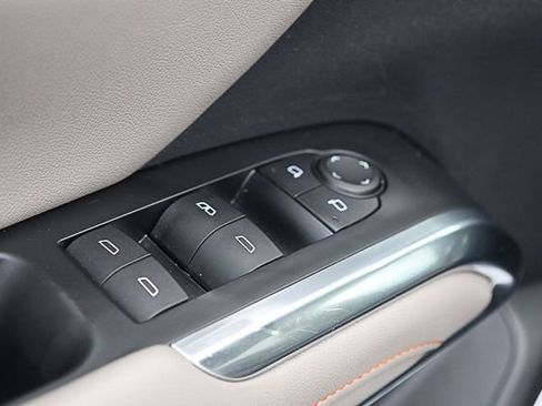 Used 2024 Chevrolet Traverse LT w/ Enhanced Driving Package image 18