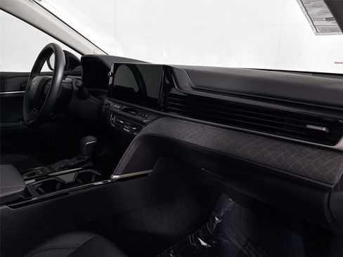 Certified 2025 Toyota Camry XLE w/ Premium Plus Package FWD image 42