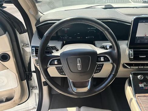 Used 2020 Lincoln Navigator Reserve w/ Luxury Package AWD/4WD image 38