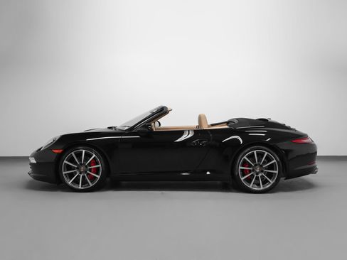 Used 2013 Porsche 911 Carrera S RWD image 2