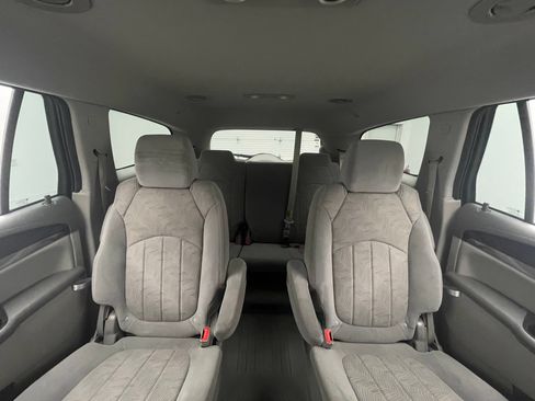 Used 2015 Buick Enclave Convenience FWD image 34