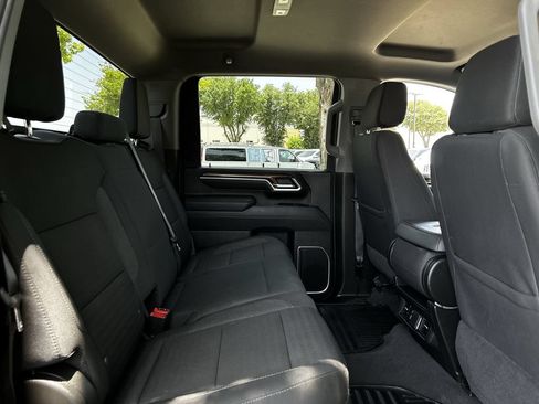 Used 2025 Chevrolet Silverado 2500 LT w/ Convenience Package AWD/4WD image 33