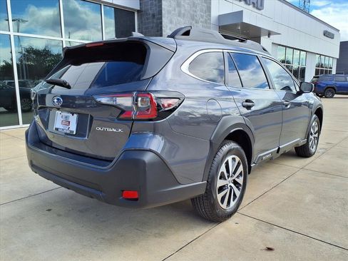 Certified 2025 Subaru Outback Premium image 23