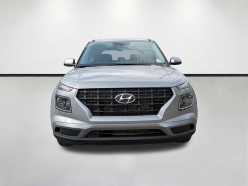 New 2026 Hyundai Venue SE FWD image 3