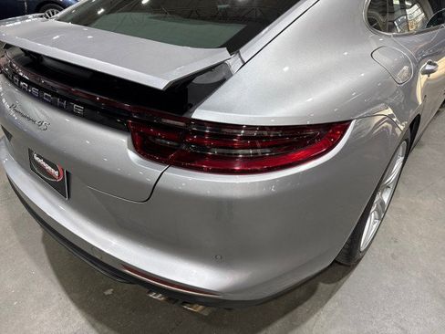 Used 2018 Porsche Panamera 4S image 45