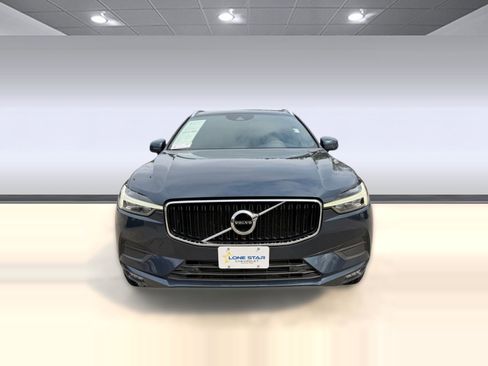 Used 2021 Volvo XC60 T5 Momentum w/ Premium Package AWD/4WD image 6