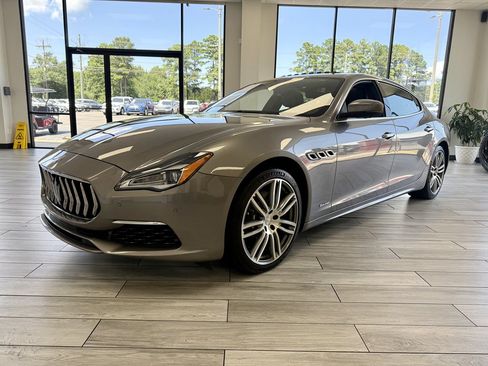 Used 2018 Maserati Quattroporte S GranLusso RWD image 3