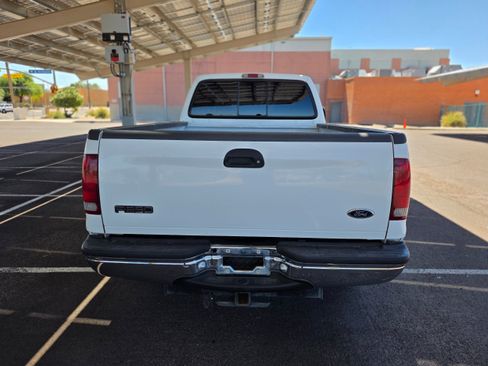 Used 1999 Ford F350 Lariat RWD image 4