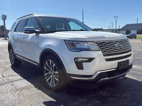 Used 2019 Ford Explorer Platinum AWD/4WD image 12
