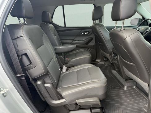Used 2021 Chevrolet Traverse Premier w/ Redline Edition image 32