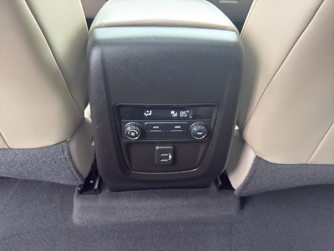 Used 2018 Buick Enclave Essence w/ Trailering Package image 32