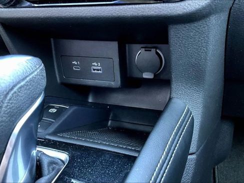 Used 2024 Nissan Kicks SR w/ SR Premium Package FWD image 15
