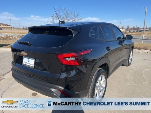 New 2026 Chevrolet Trax LS w/ LS Convenience Package image 8