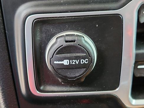 Used 2018 Jeep Wrangler Unlimited Rubicon image 19