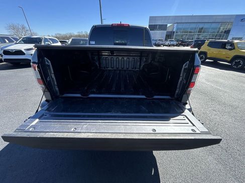 Used 2024 Nissan Frontier PRO-4X w/ Off-Road Protection Package image 29