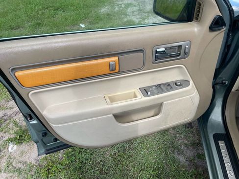 Used 2008 Lincoln MKZ image 20