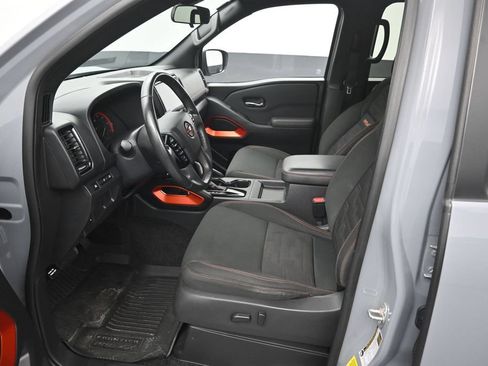 Used 2022 Nissan Frontier PRO-4X w/ Off-Road Protection Package AWD/4WD image 9