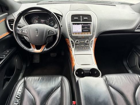 Used 2018 Lincoln MKX Select w/ Select Plus Package FWD image 12