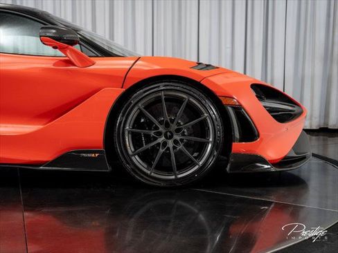 Used 2021 McLaren 765LT RWD image 40