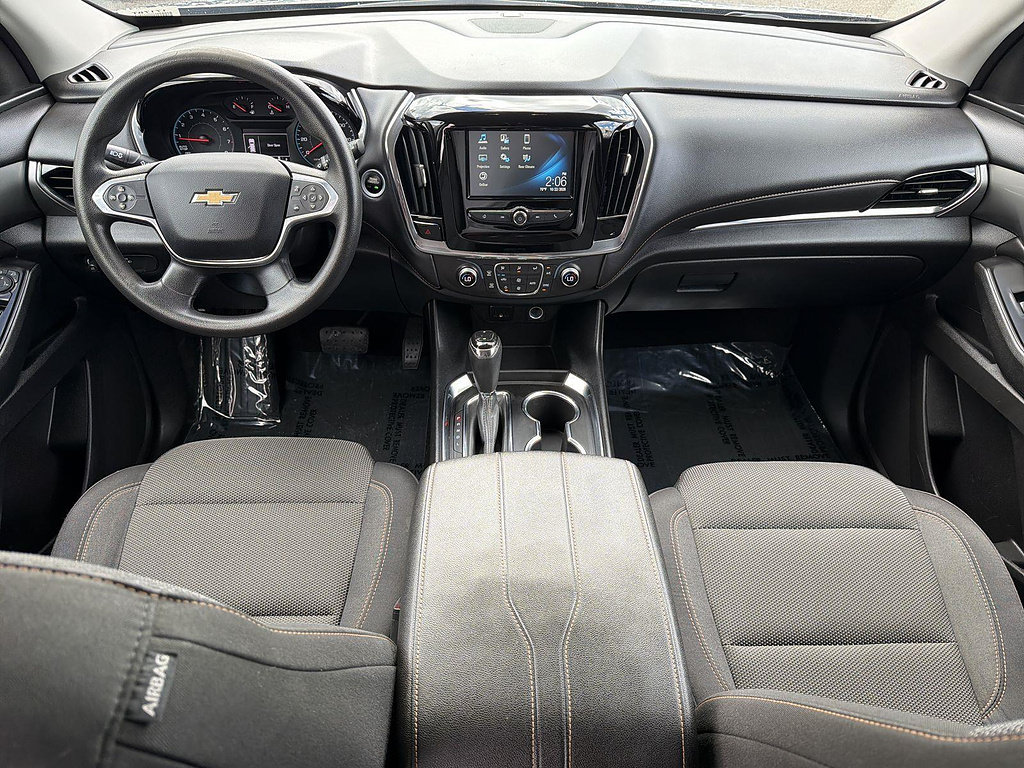 Used 2018 Chevrolet Traverse LS FWD image 18