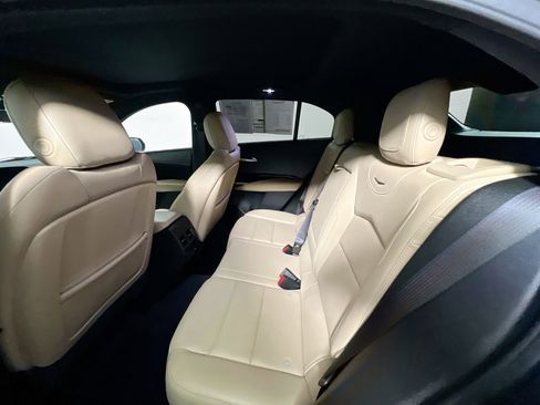 Used 2024 Cadillac XT4 Luxury image 29