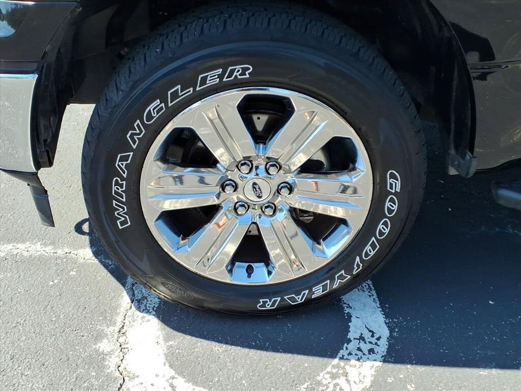 Used 2018 Ford F150 XLT w/ Equipment Group 302A Luxury AWD/4WD image 16