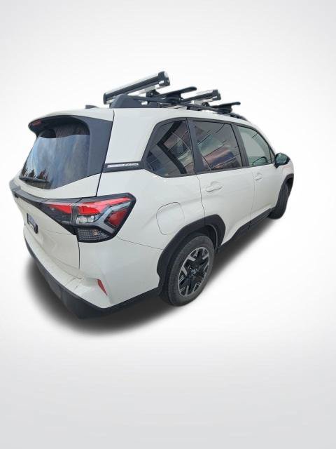 Used 2025 Subaru Forester Premium AWD/4WD image 8