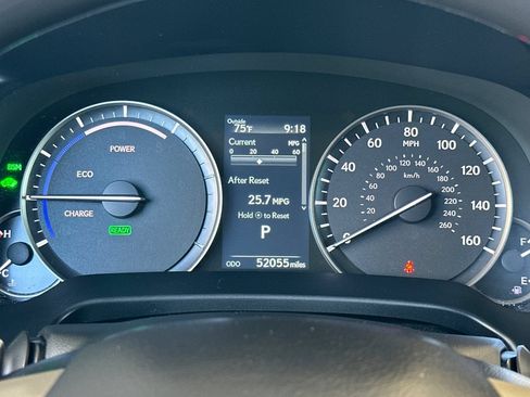 Used 2020 Lexus RX 450h AWD w/ Luxury Package image 19
