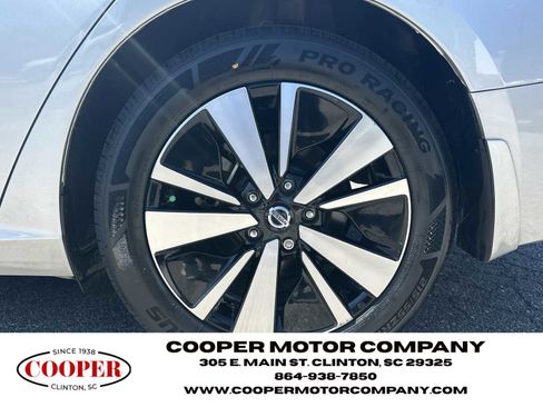 Used 2022 Nissan Altima 2.5 SV FWD image 18