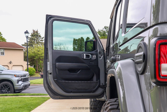 Used 2022 Jeep Wrangler Unlimited Sahara w/ Cold Weather Group AWD/4WD image 21